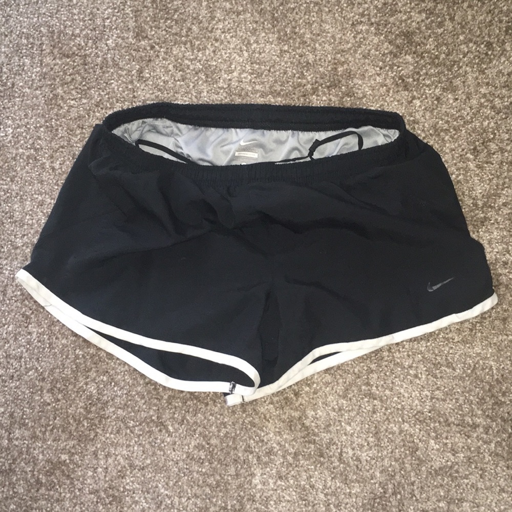 Black shorts M